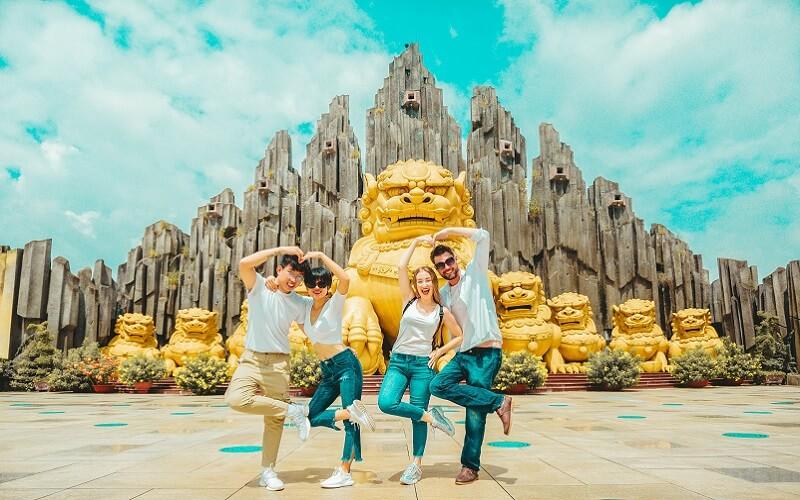 BS Trần Ngọc Hải hướng dẫn lớp học chụp ảnh nha khoa