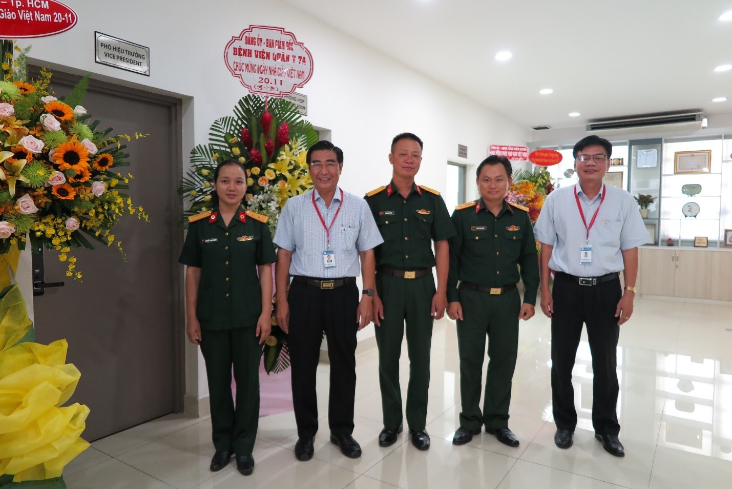 Ban Giám đốc vx88m Quân Y 7A chúc mừng ngày Nhà giáo Việt Nam